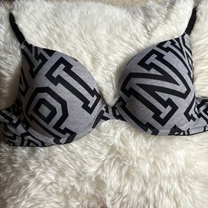 Pink Victoria’s Secrete bra size: 34B style: wear everywhere push up